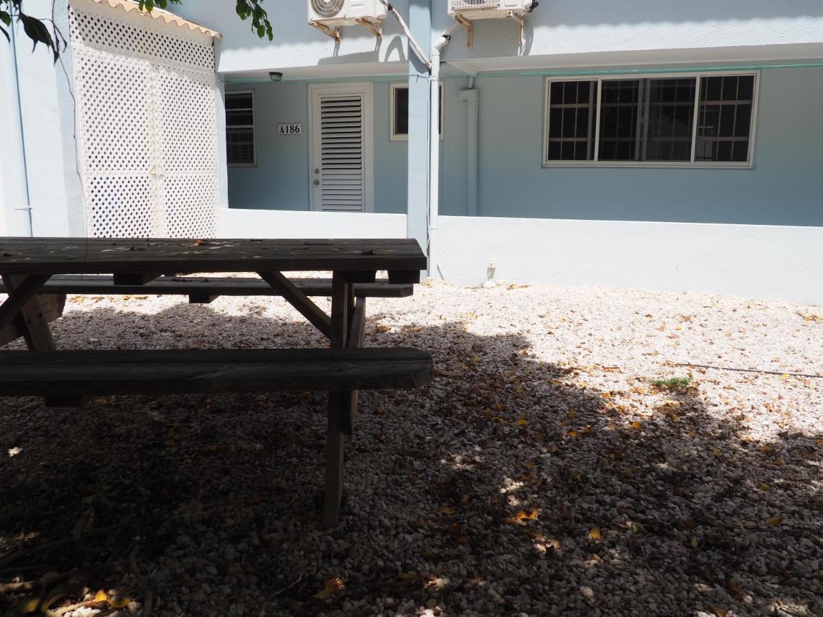Kas Di Bami A-186 Op Seru Coral Resort - Ruim Appartement Met Groot Zwembad En Tropische Tuin Вилемстад Екстериор снимка